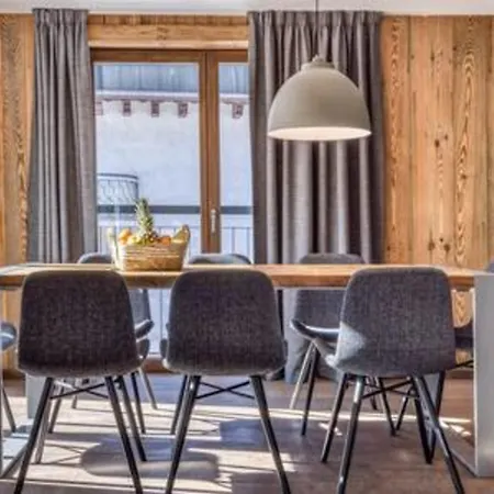 A Stunning Duplex Flat Near The Grands Montets Chamonix
