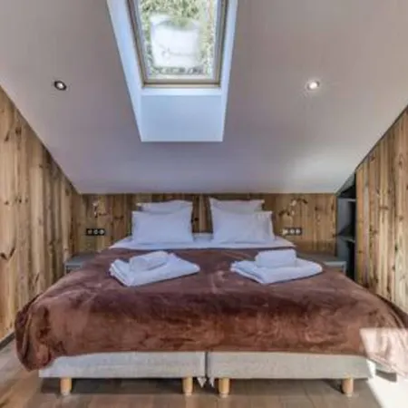 A Stunning Duplex Flat Near The Grands Montets